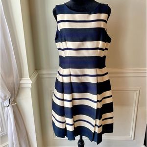 Vince Camuto Sleeveless Striped Dress with Pockets